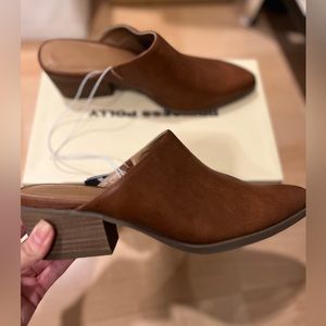 Size 7 Universal Thread Vegan Leather Mules in Cognac
